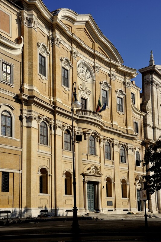 oratoryFacade.jpg